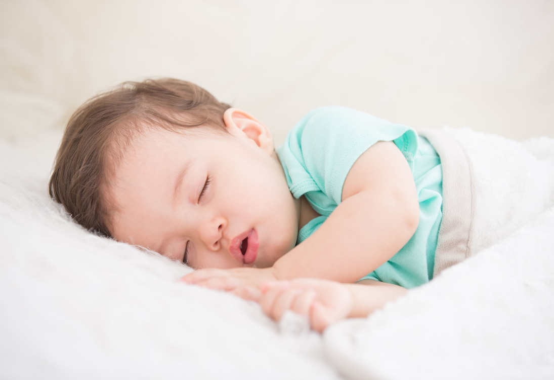 Programa simples ajuda crianças com leucemia a dormirem melhor durante o tratamento