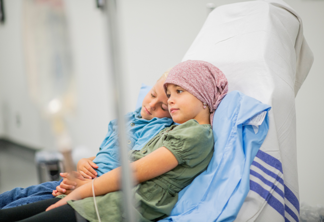 Subsídio para pais de crianças com cancro vai aumentar, mas famílias continuam a pedir mais apoio