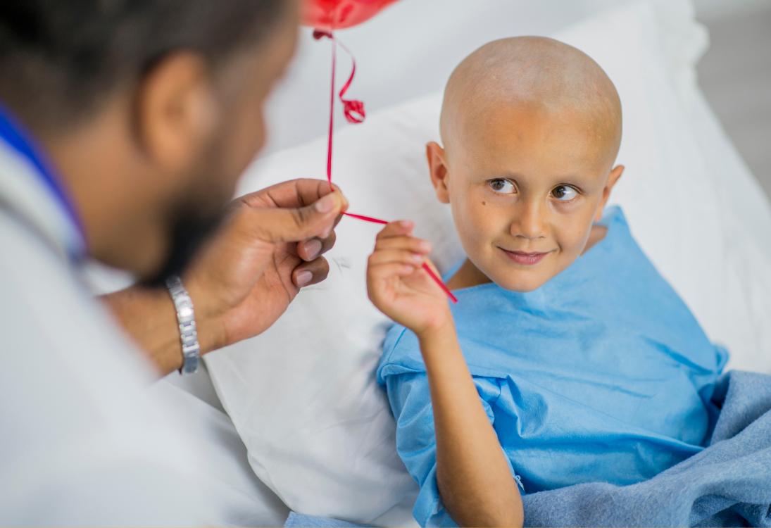 Cancro pediátrico: 377 mil novos casos e 144 mil mortes em 2023, com peso crescente em regiões com menos recursos